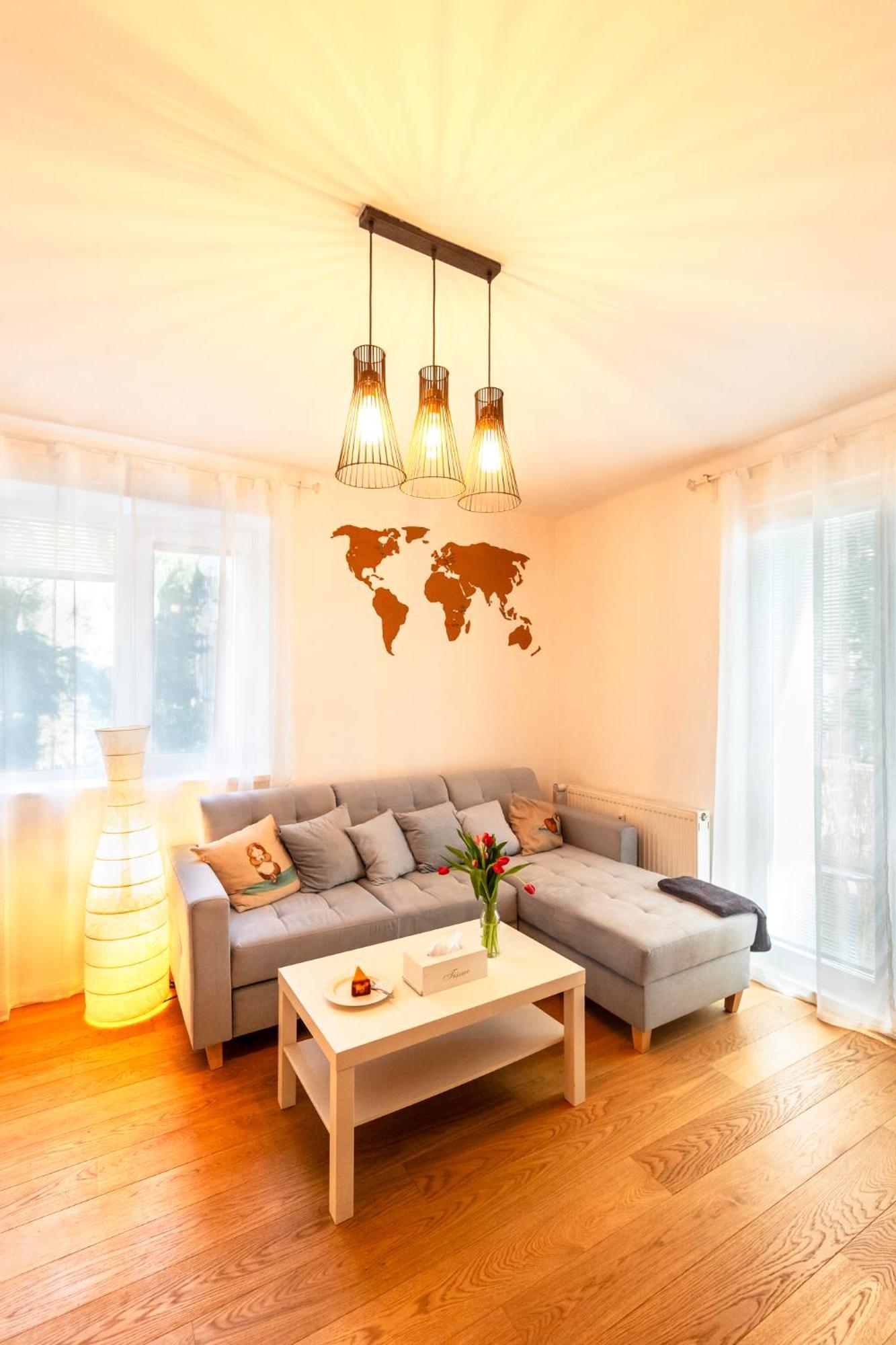 Quiet Apartment In New City Center, Nivy บราติสลาวา ภายนอก รูปภาพ