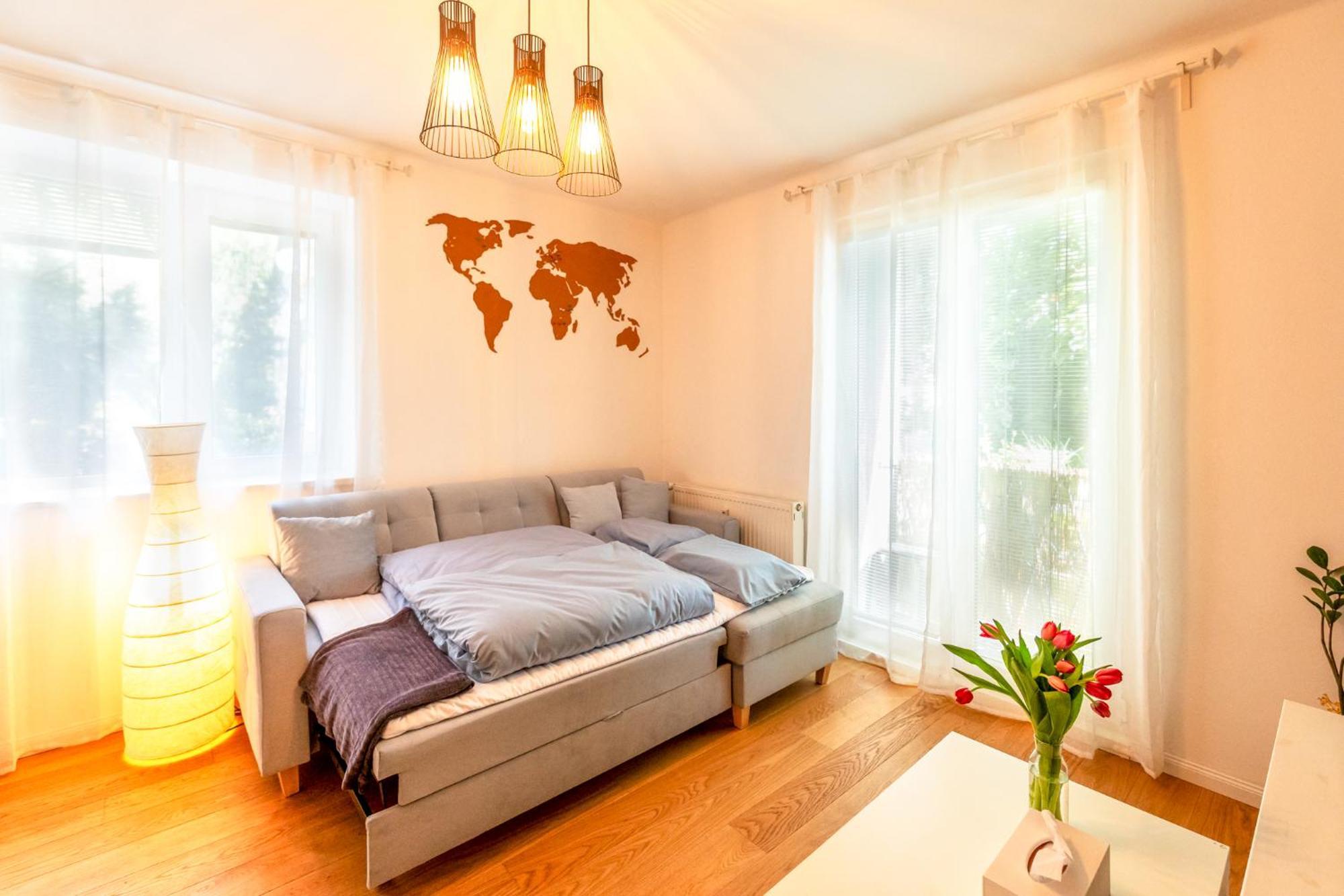 Quiet Apartment In New City Center, Nivy บราติสลาวา ภายนอก รูปภาพ