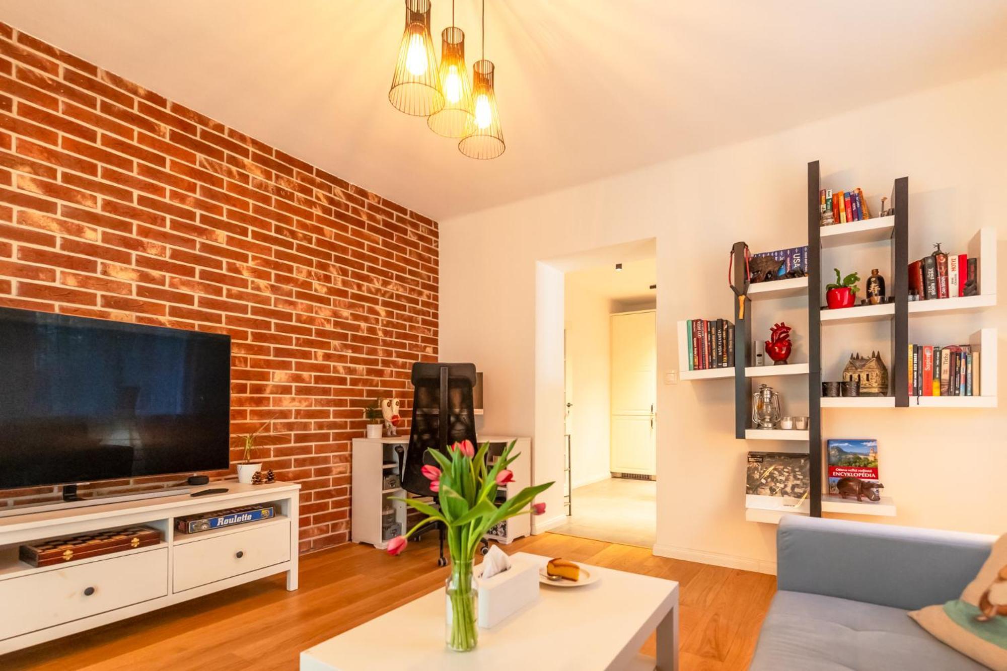 Quiet Apartment In New City Center, Nivy บราติสลาวา ภายนอก รูปภาพ